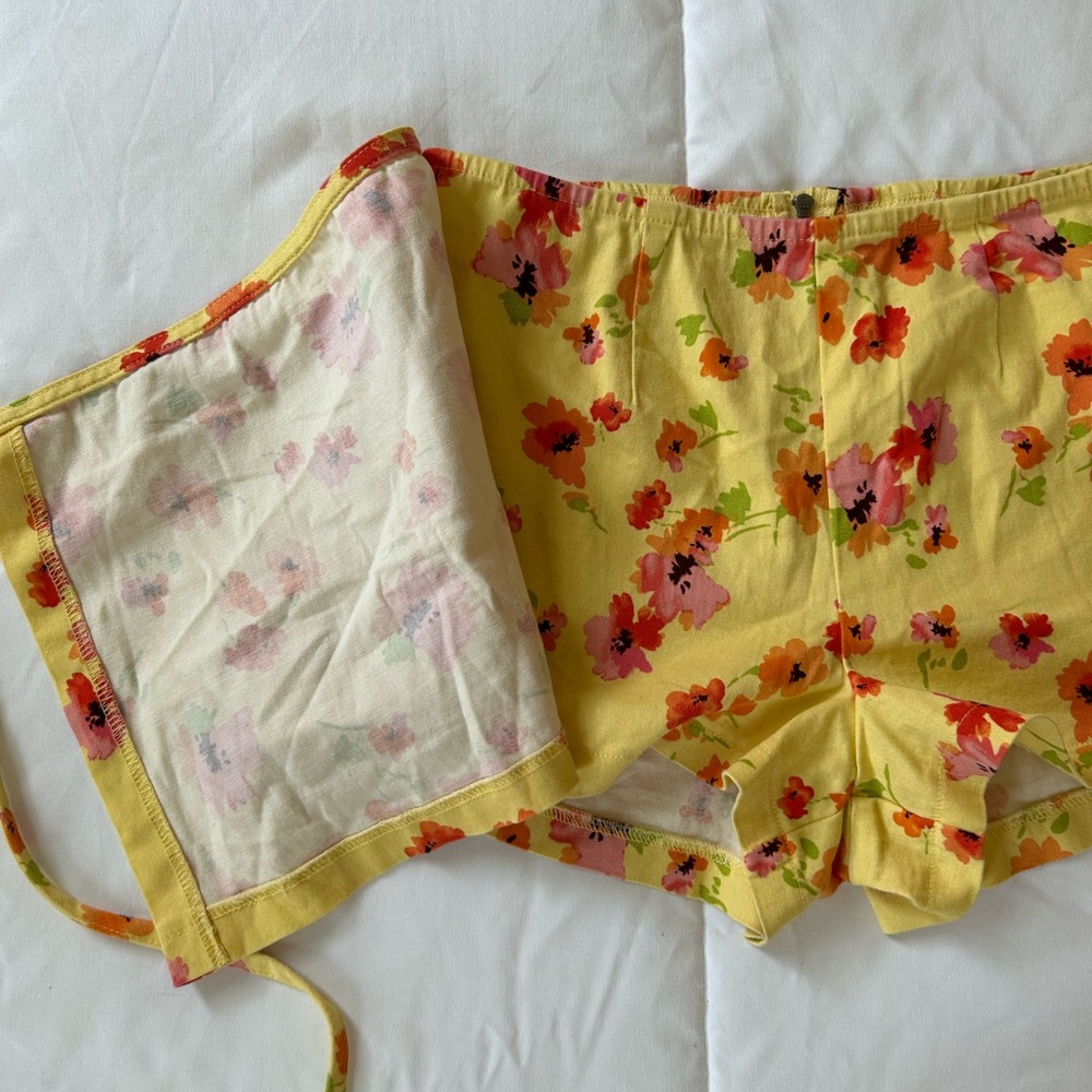 Wild Fable Yellow Floral Wrap Around Bow Tie Front Low Rise Mini Skort - Picture 9 of 15